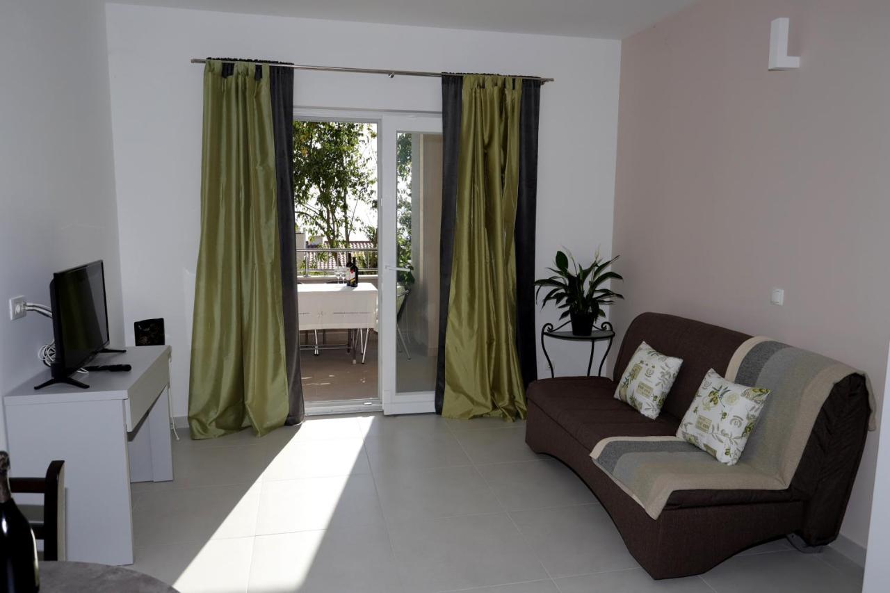 Apartments Medvidovic Baška Voda Buitenkant foto