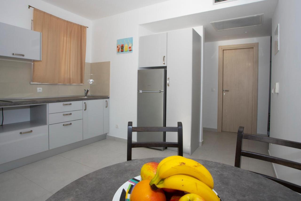 Apartments Medvidovic Baška Voda Buitenkant foto